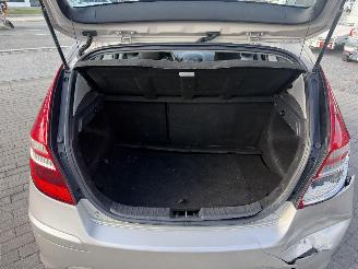 Hyundai I-30 1.6 CRDI picture 15