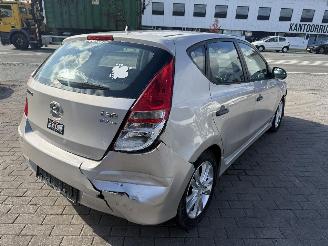 Hyundai I-30 1.6 CRDI picture 9