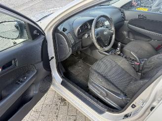 Hyundai I-30 1.6 CRDI picture 6