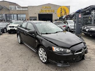 Damaged car Mitsubishi Lancer 1.8 DI-D SEDAN 2013/12