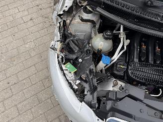 Peugeot 108 ALLURE TOP picture 15