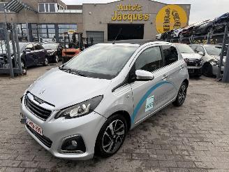 Damaged car Peugeot 108 ALLURE TOP 2017/3