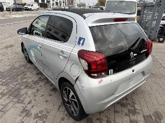 Peugeot 108 ALLURE TOP picture 7