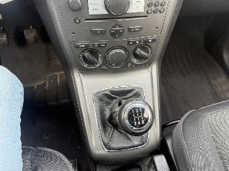 Opel Antara  picture 18