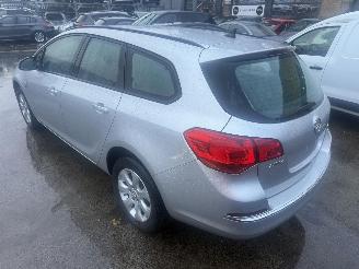 Opel Astra 1.6D picture 8