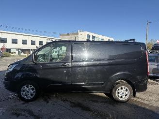Ford Transit CUSTOM LIMITED picture 5