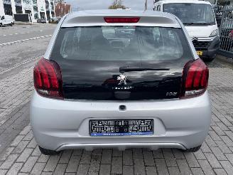 Peugeot 108 ACTIVE picture 9