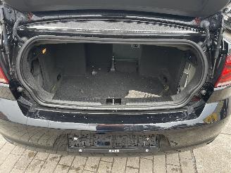 Volkswagen Golf 1.2I picture 12