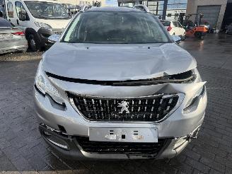 Peugeot 2008 1.2 STYLE PURE TECH picture 8