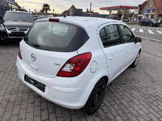 Opel Corsa 1.3 DTI picture 3