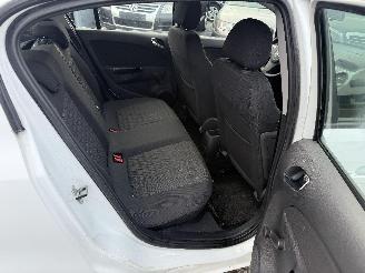 Opel Corsa 1.3 DTI picture 13
