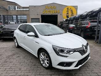 Schadeauto Renault Mégane 1.2 MOTOR PROBLEM 2015/12