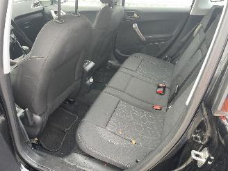 Peugeot 2008 ACTIVE picture 18