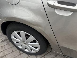 Volkswagen Passat 1.6 TDI picture 12