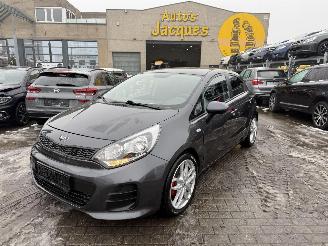 Auto incidentate Kia Rio 1.2I EASY 2015/11