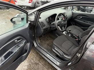 Kia Rio 1.2I EASY picture 4