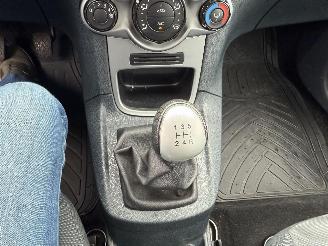 Ford Fiesta 1.4I picture 22