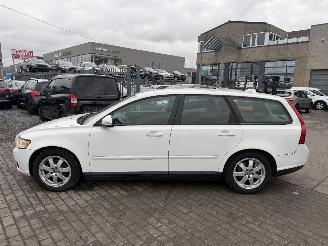 Coche accidentado Volvo V-50 1.6D 2010/5