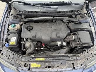 Volvo V-70 2.4D AUTOMAAT picture 14