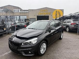 Schadeauto BMW 2-serie ACTIVE TOURER 2017/8