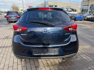 Mazda 2 SKYACTIV-G 90 LUXURY picture 2