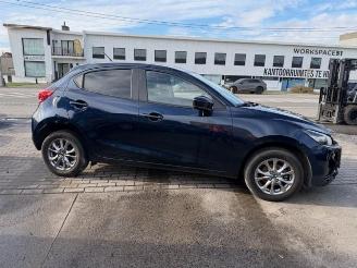 Mazda 2 SKYACTIV-G 90 LUXURY picture 4