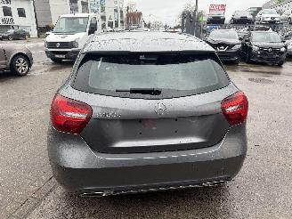 Mercedes A-klasse ELEGANCE picture 4