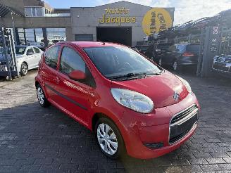 damaged passenger cars Citroën C1 1.0 5P 2010/8