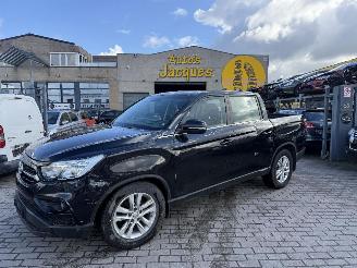 uszkodzony samochody osobowe Ssang yong Musso 4X4 SAPPHIRE 2018/11