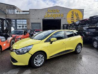 uszkodzony samochody osobowe Renault Clio 0.9 TCE LTD BRAEK 2015/1