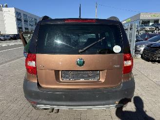 Skoda Yeti 2.0 TDI AMBITION picture 3
