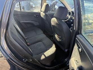 Hyundai I-10 LOUNGE picture 15