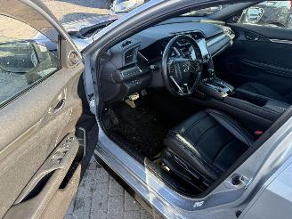 Honda Civic 1.0 I-VTEC ELEGANCE picture 6