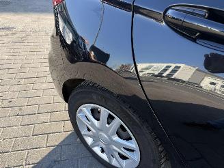 Ford Fiesta 1.0I picture 9