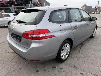 Peugeot 308 1.2 ACTIVE picture 8