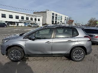 Peugeot 2008 1.2 ACTIVE picture 5