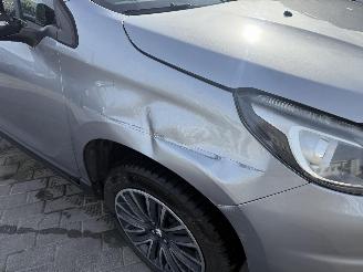 Peugeot 2008 1.2 ACTIVE picture 12