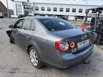 Volkswagen Jetta 1.9 TDI picture 10