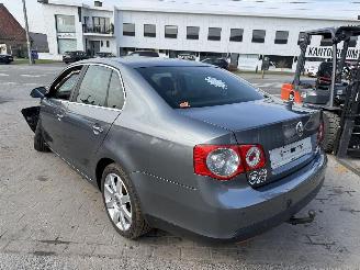 Volkswagen Jetta 1.9 TDI picture 10