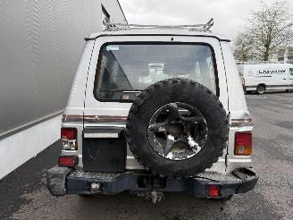 Mitsubishi Pajero 4X4 picture 4