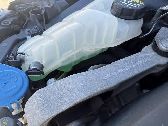 Volvo V-40 2.0 D2 MOMENTUM picture 13