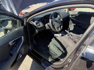 Volvo V-40 2.0 D2 MOMENTUM picture 4