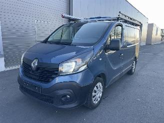 Vaurioauto  passenger cars Renault Trafic  2018/12