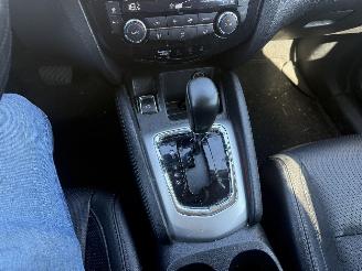 Nissan Qashqai 1.2 DIG-T TEKNA picture 18