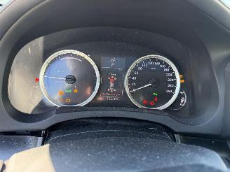 Lexus IS 300H picture 20