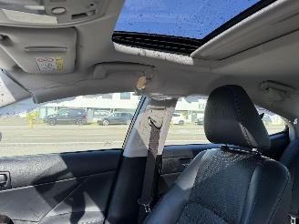 Lexus IS 300H picture 15