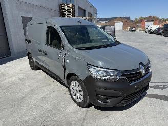 Vaurioauto  commercial vehicles Renault Express CONFORT 2023/7