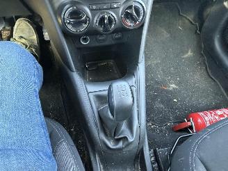 Peugeot 208 1.2I 3P picture 22