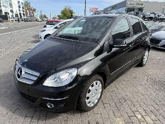 skadebil auto Mercedes B-klasse  2010/4