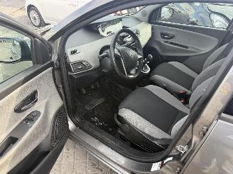 Lancia Ypsilon 1.2I  SILVER picture 17